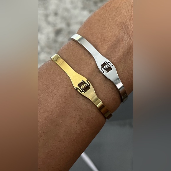 Disney Mickey Mouse Gold Silver Charm Bracelet Disney Cuff Bangle womens gifts - Picture 6 of 10